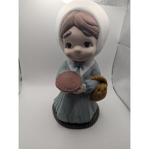 Vtg 13" Ceramic Atlantic Mold Pilgrim Girl with Pie & Basket‎ Thanksgiving Decor